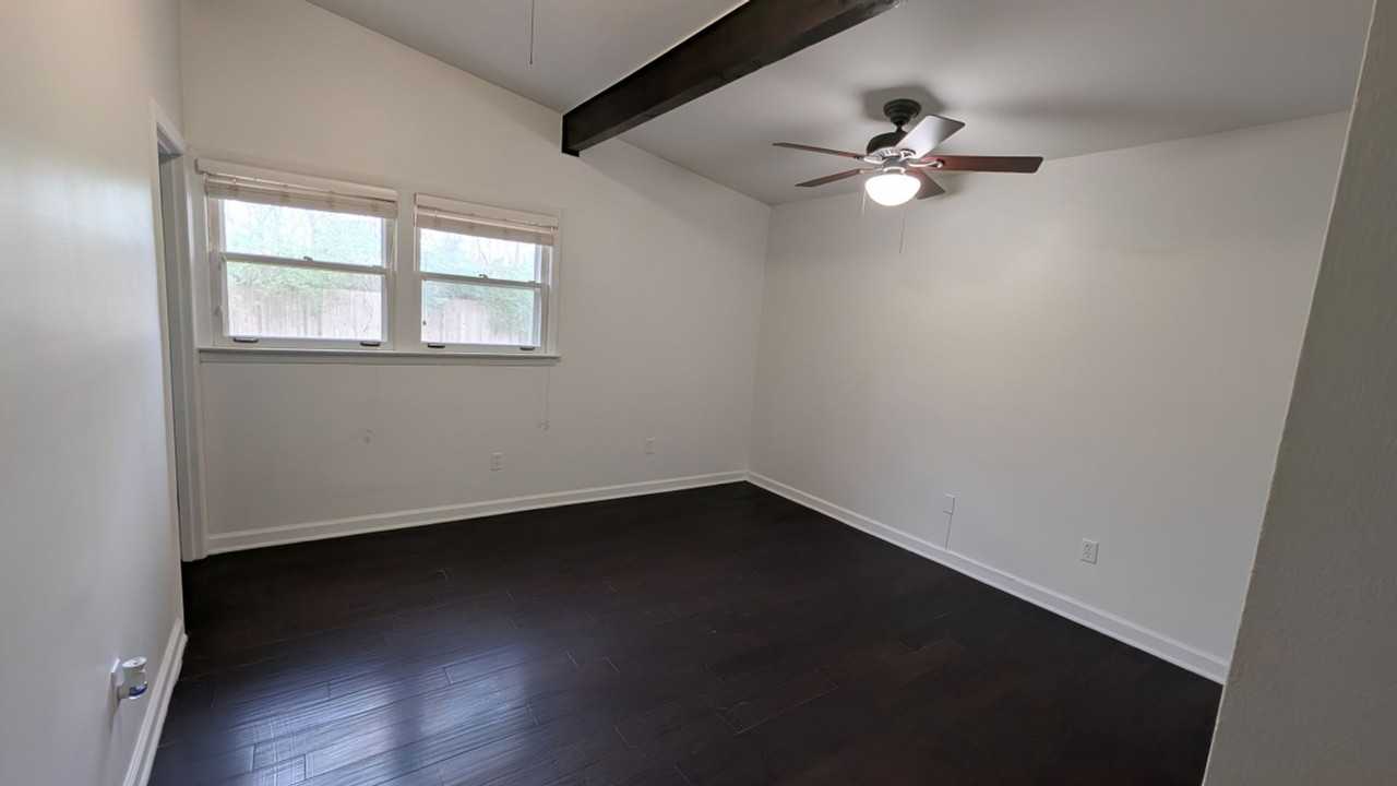 5180 Warfield Dr - Photo 6 of 12