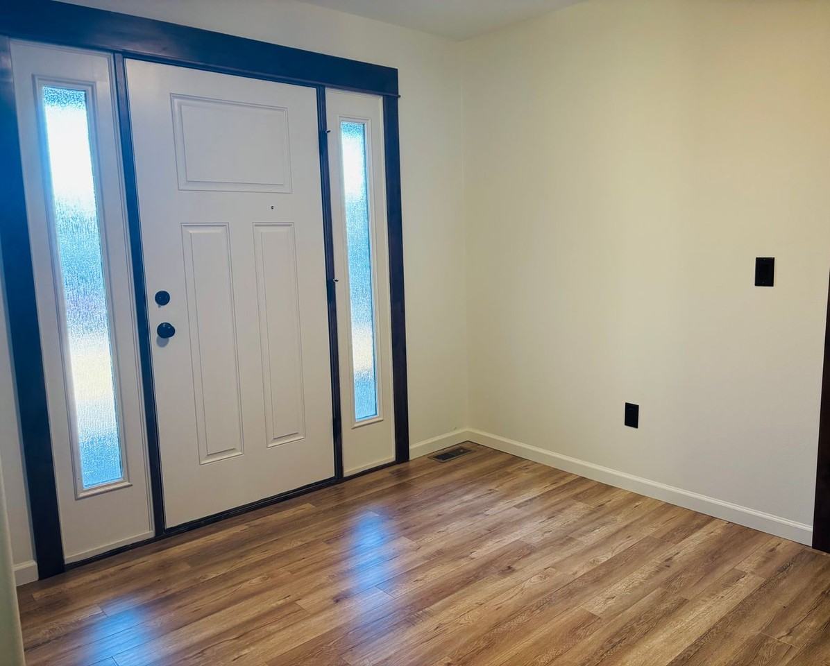 1503 Jean Ave - Photo 3 of 31