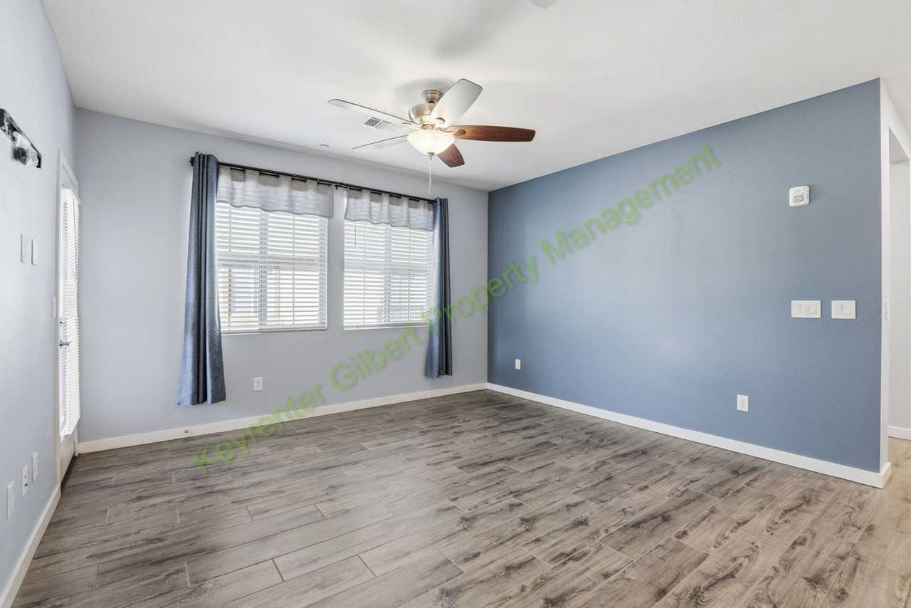 2763 S Decatur Dr - Photo 7 of 33