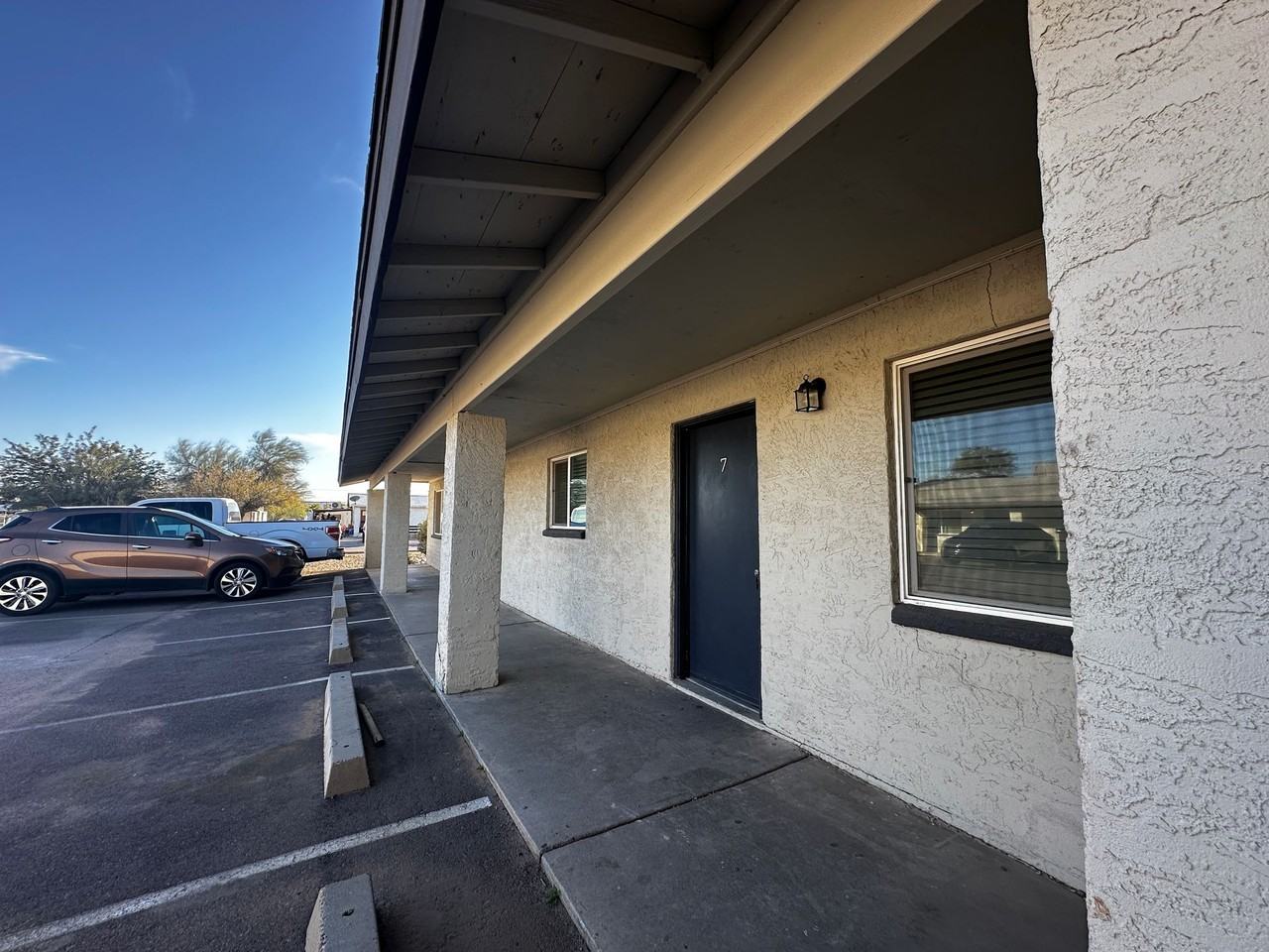 Lovely 2Bedrooms - Photo 3 of 20