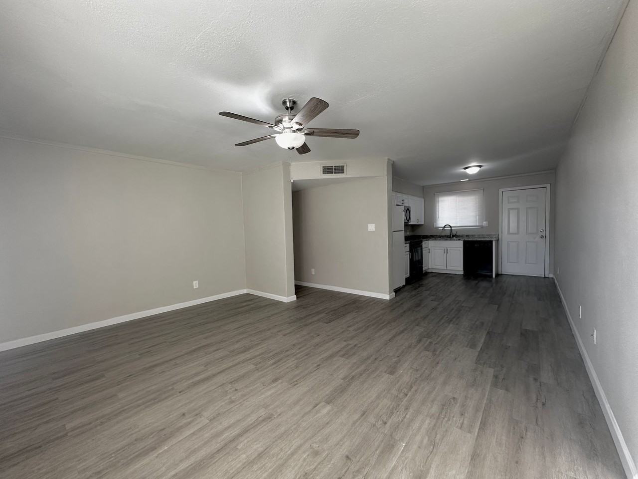 Lovely 2Bedrooms - Photo 6 of 20