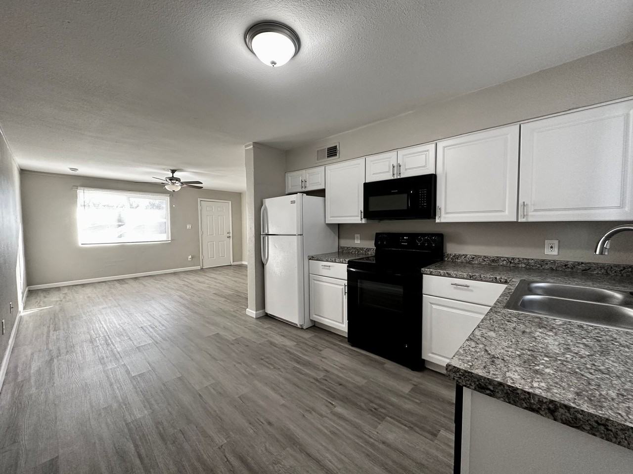 Lovely 2Bedrooms - Photo 7 of 20