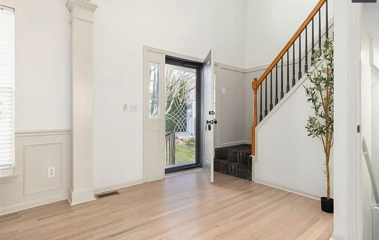 15457 W 155th Ter - Photo 5 of 37