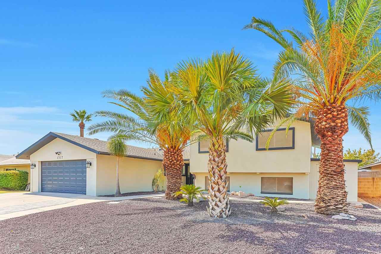 1317 E Fremont Dr - Photo 5 of 25