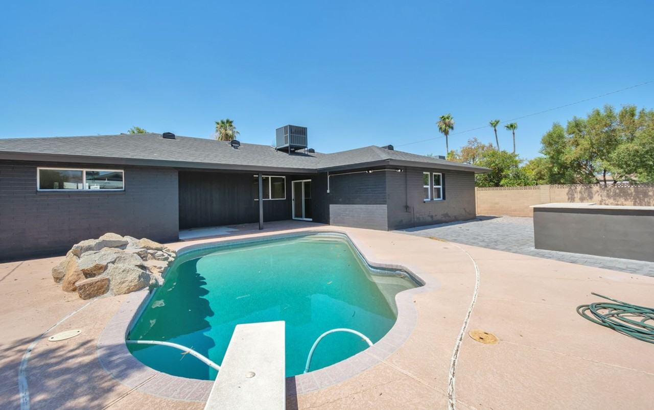 948 E Manhatton Dr - Photo 2 of 25