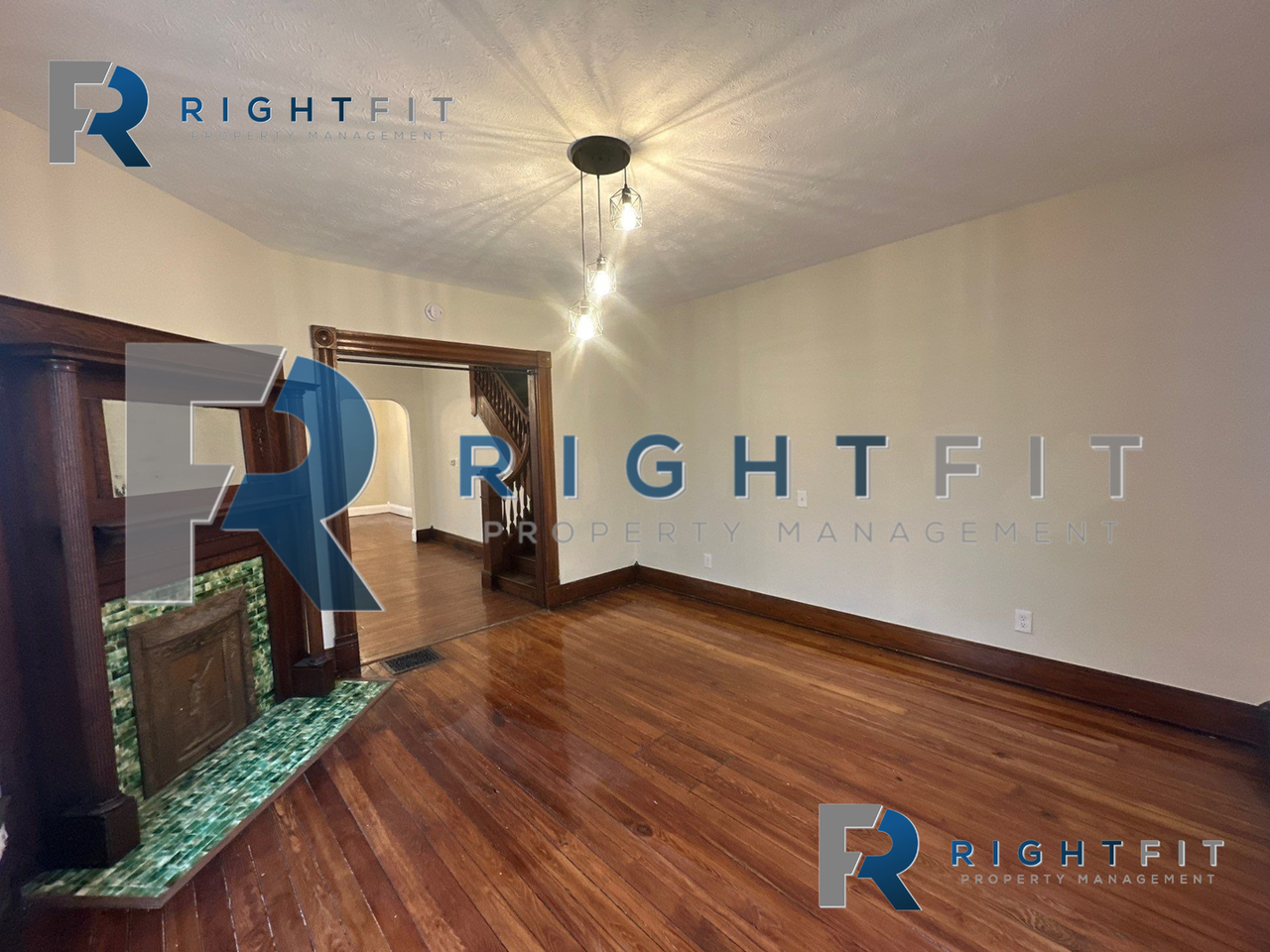 218 S Main St - Photo 2 of 31