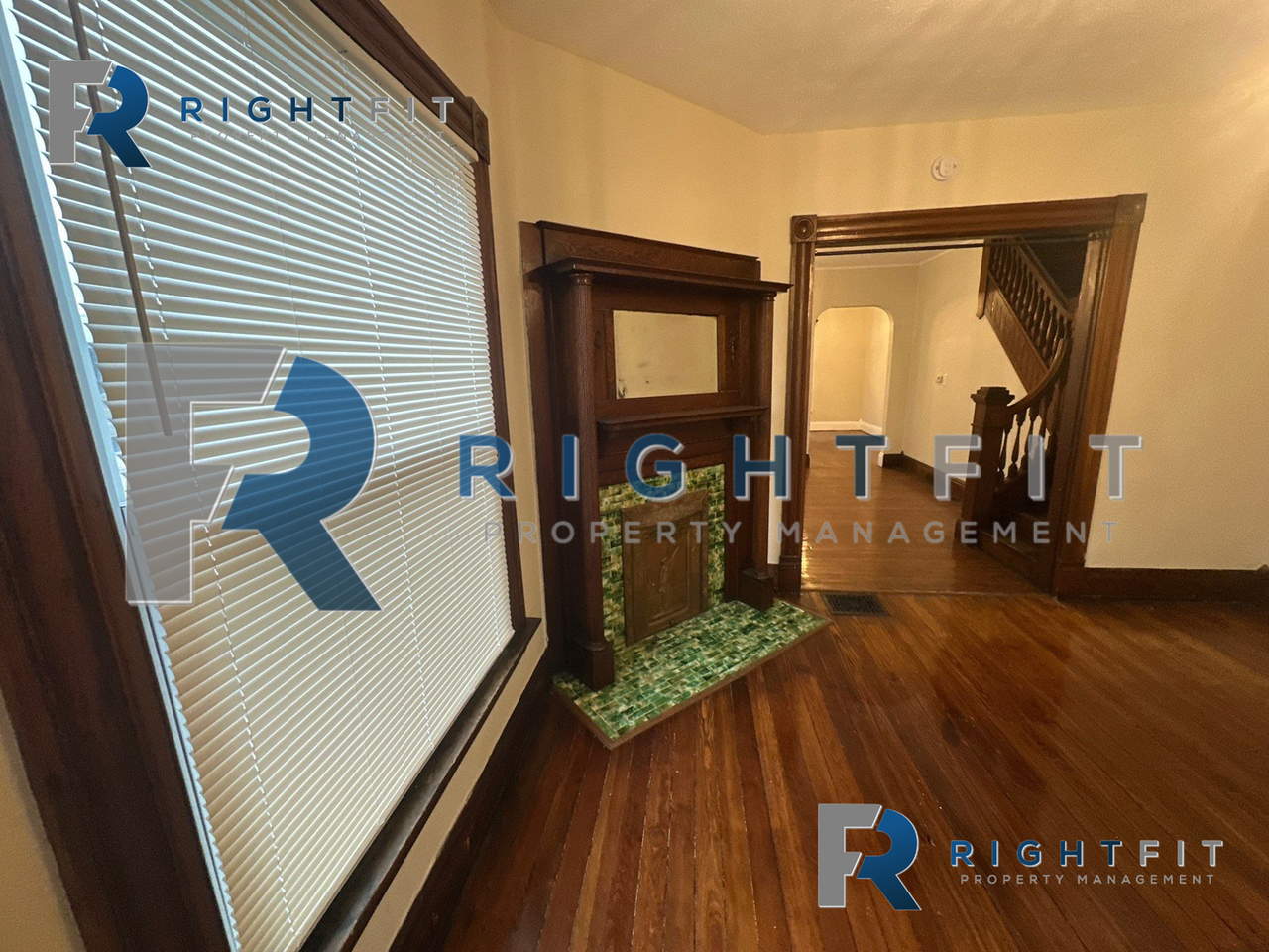 218 S Main St - Photo 3 of 31