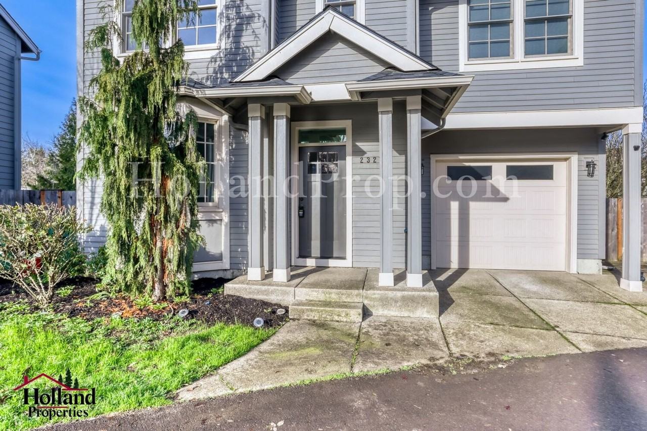 2327 Turnbull Ct - Photo 2 of 18