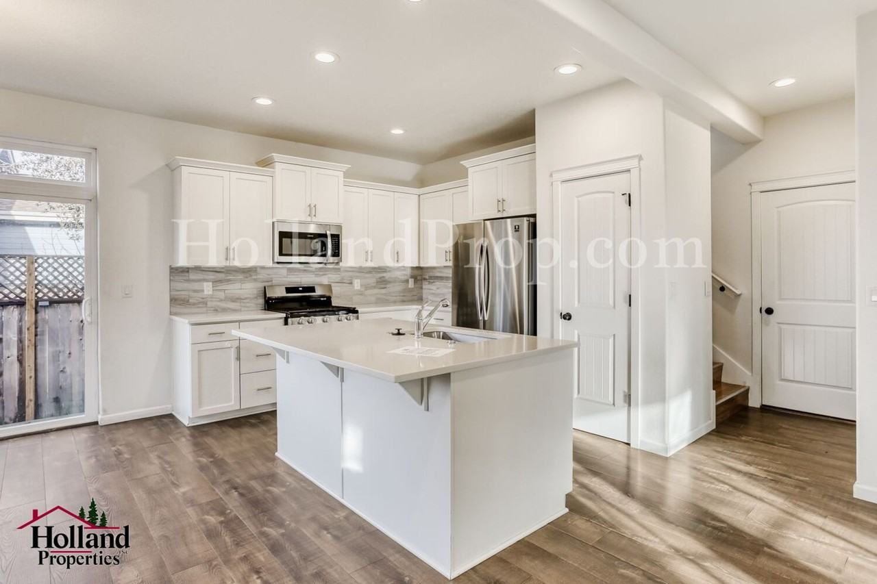 2327 Turnbull Ct - Photo 7 of 18