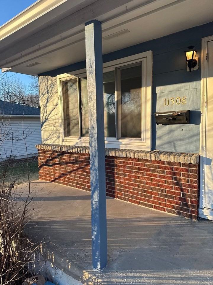 11508 E 51st St - Photo 7 of 45