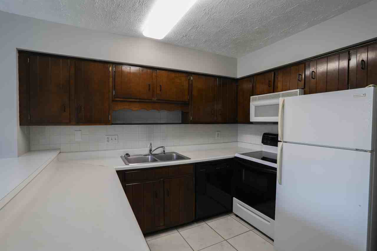 5325 Hansel Ave #E17 - Photo 7 of 17