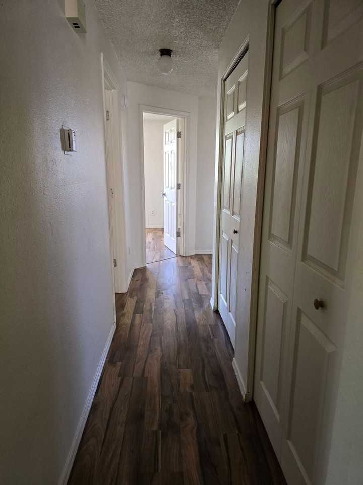 115 Lincoln St - Photo 6 of 11