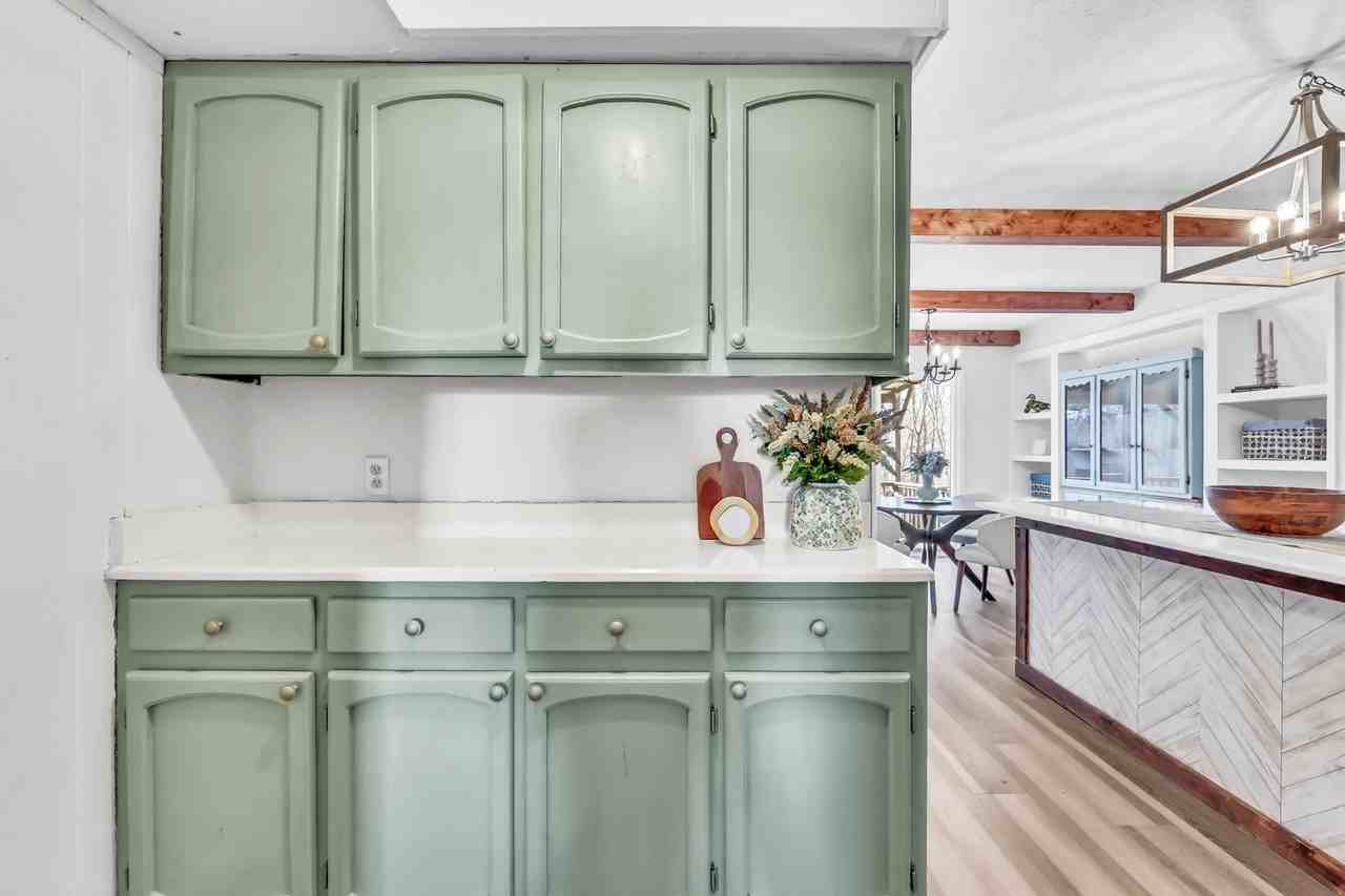 398 Frontier Ln - Photo 7 of 44