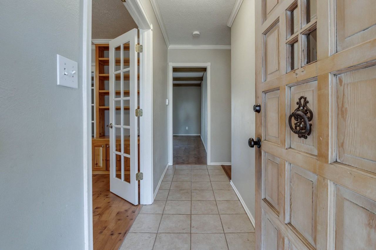 5952 N Sapulpa Ave - Photo 4 of 21