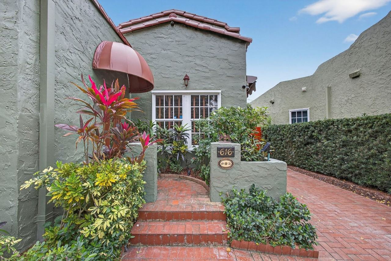 616 Upland Rd - Photo 5 of 34