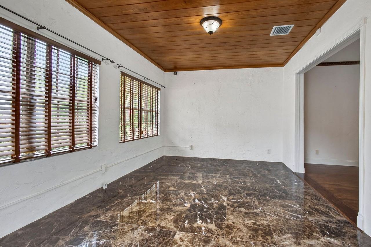 616 Upland Rd - Photo 7 of 34