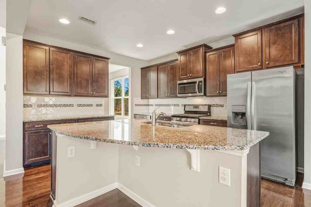 1914 Nellora Ln - Photo 4 of 24