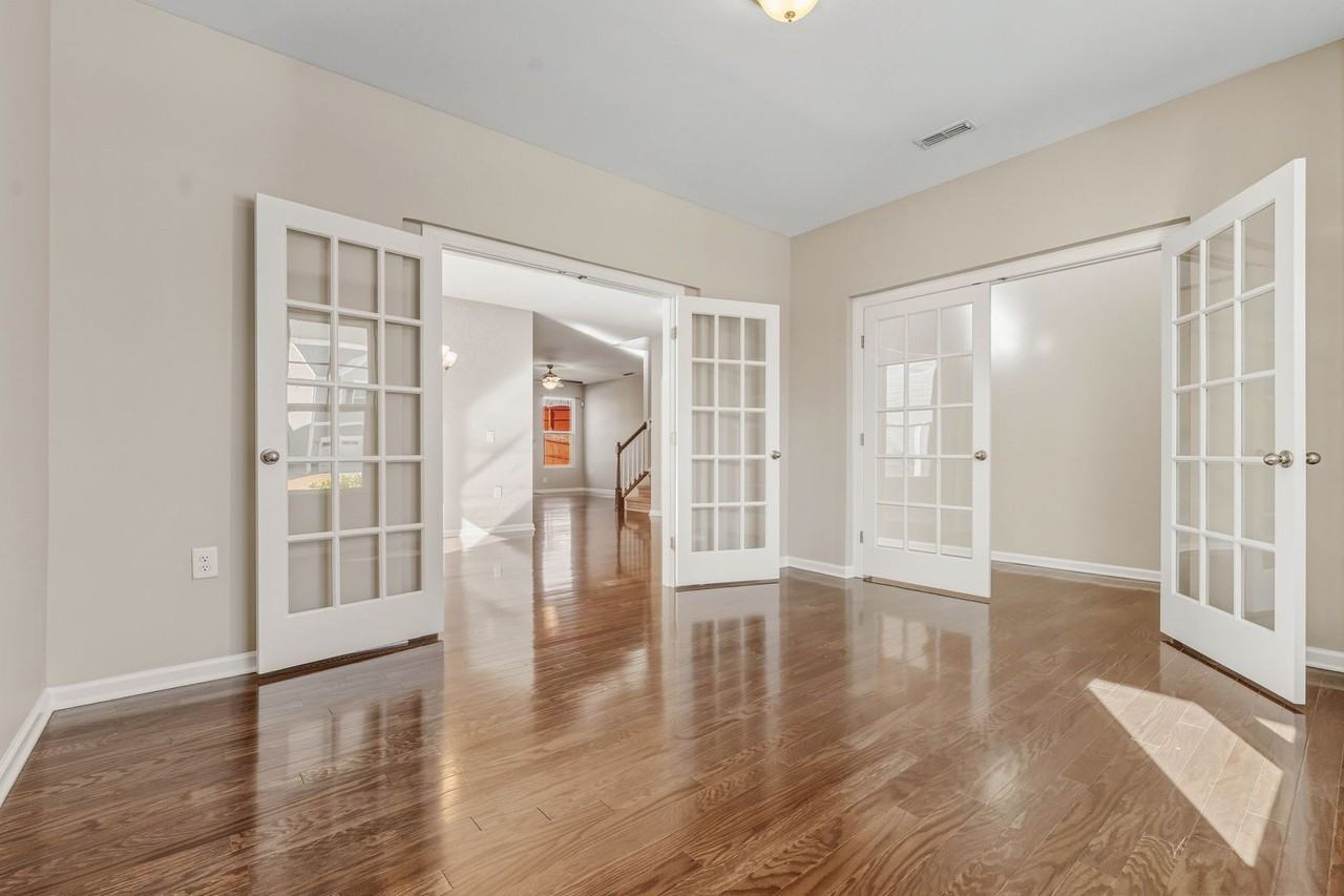 1914 Nellora Ln - Photo 6 of 24