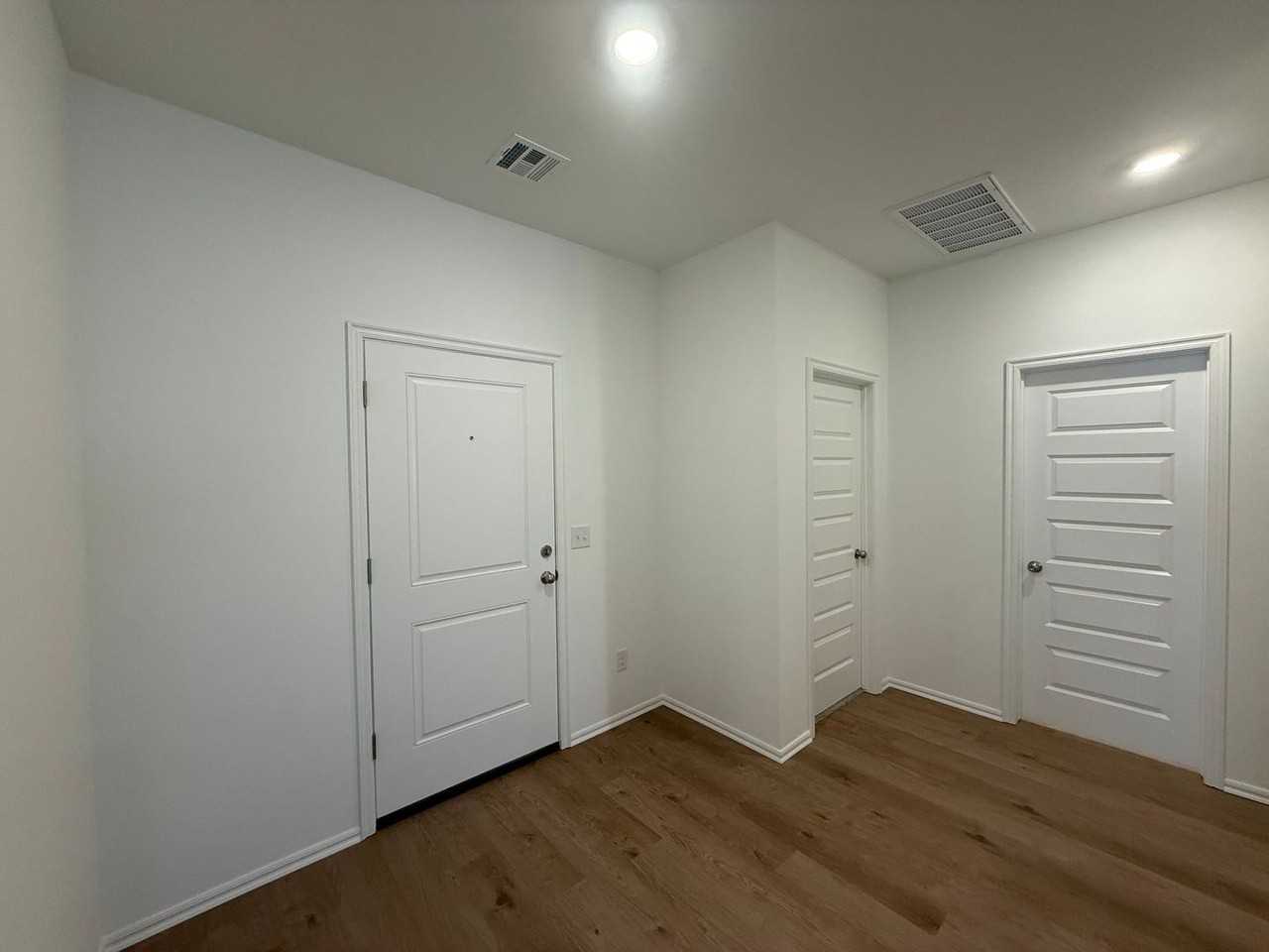 1177 Sunflower Ln - Photo 3 of 24