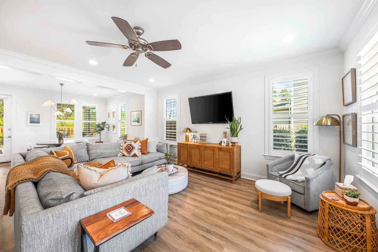 229 Windrow Way - Photo 3 of 50