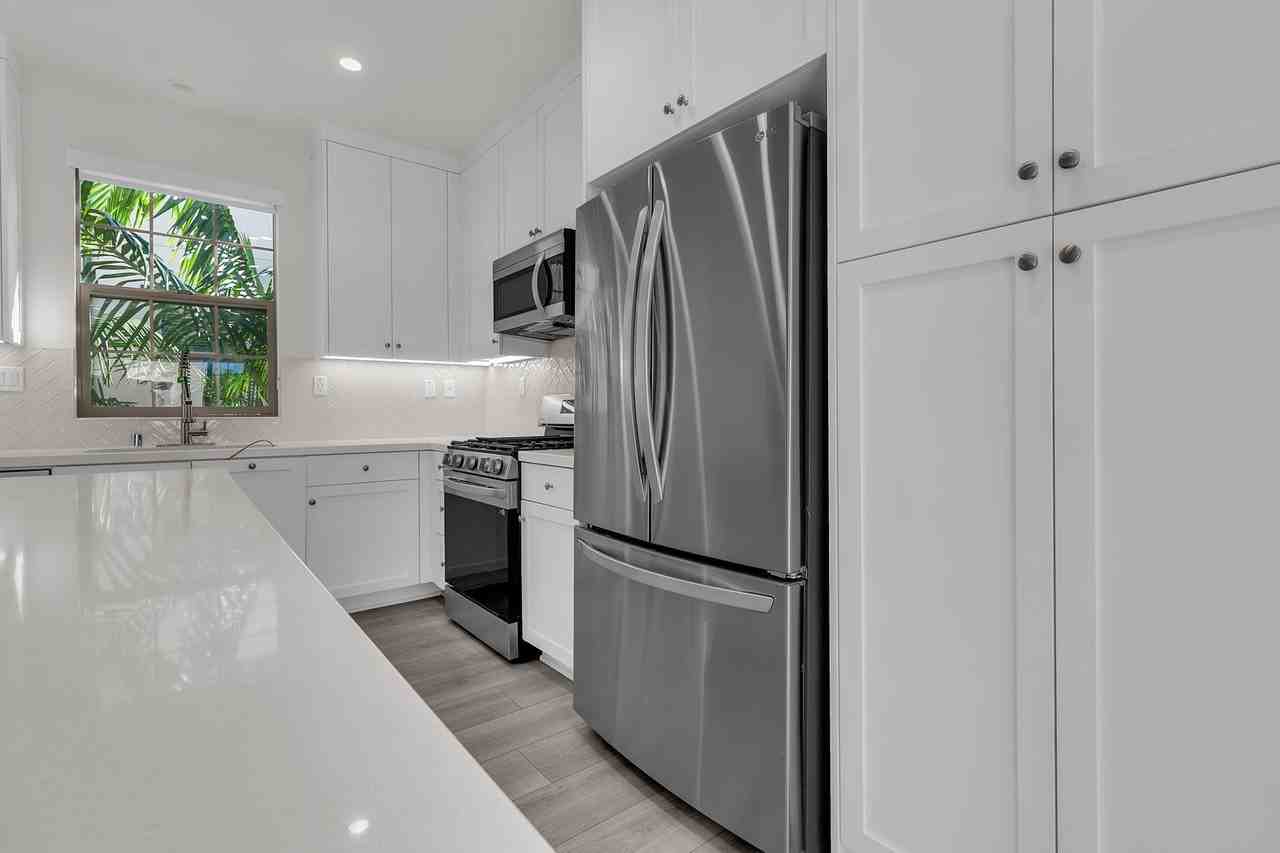 711 Spring Gdn - Photo 2 of 21