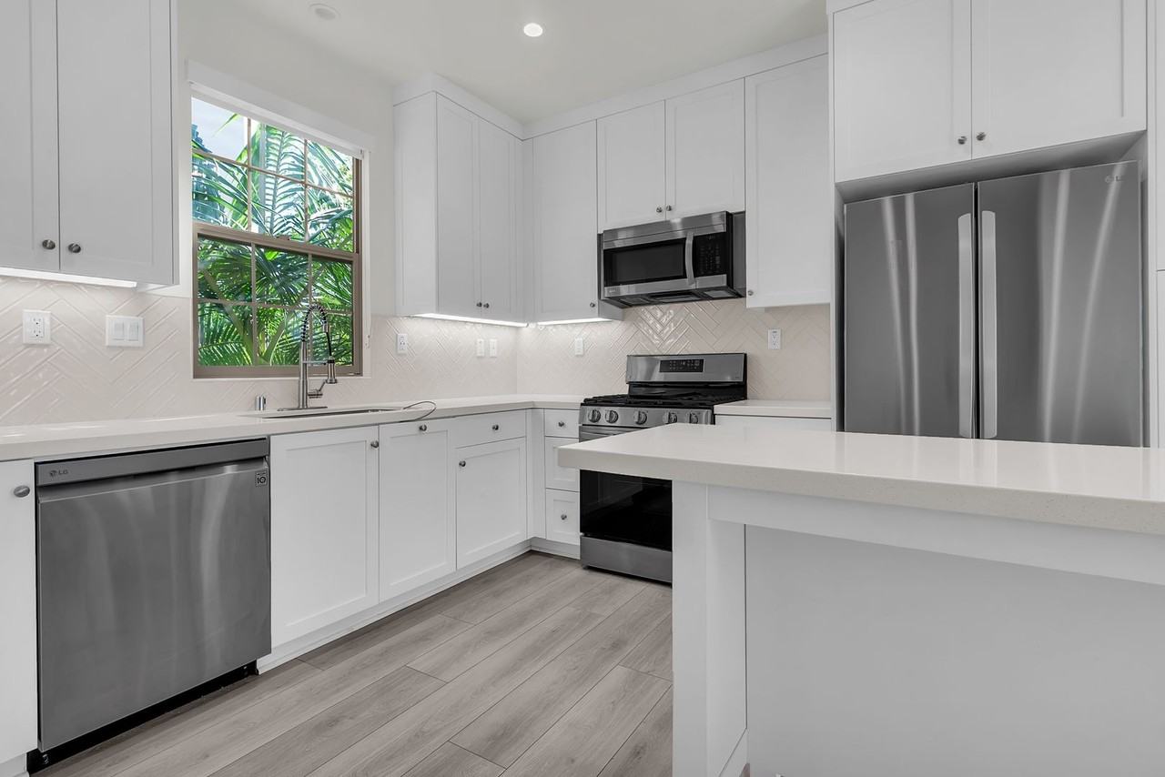 711 Spring Gdn - Photo 4 of 21