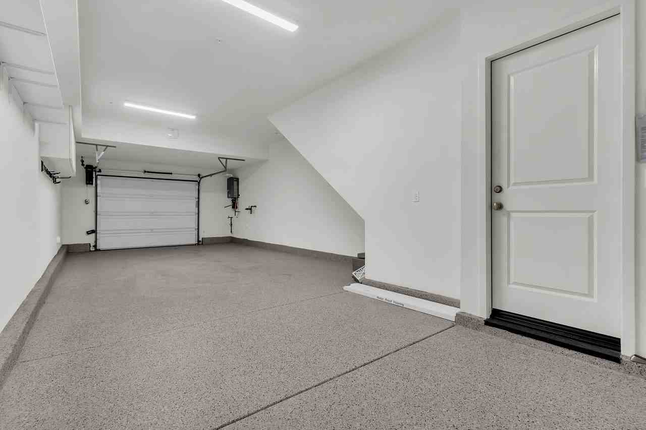 711 Spring Gdn - Photo 7 of 21