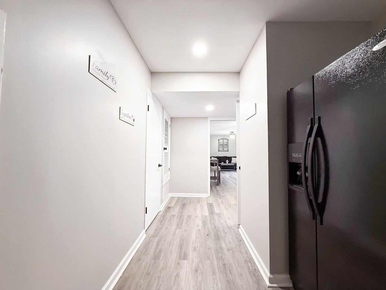 3 Stonehaven Ct - Photo 4 of 18