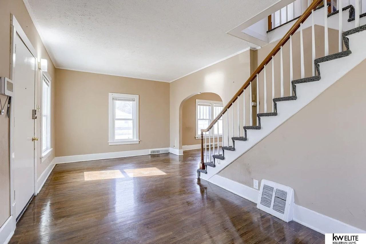 4542 Franklin St - Photo 5 of 22