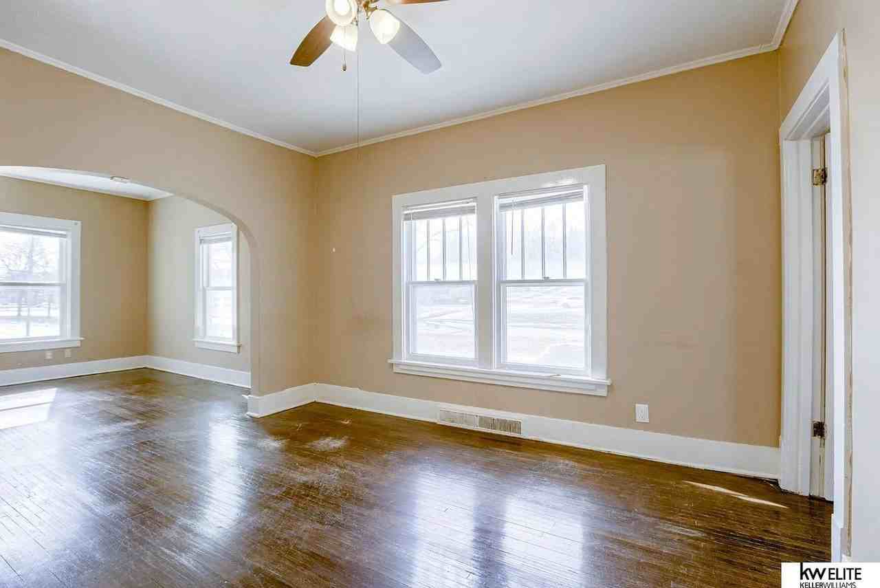 4542 Franklin St - Photo 7 of 22