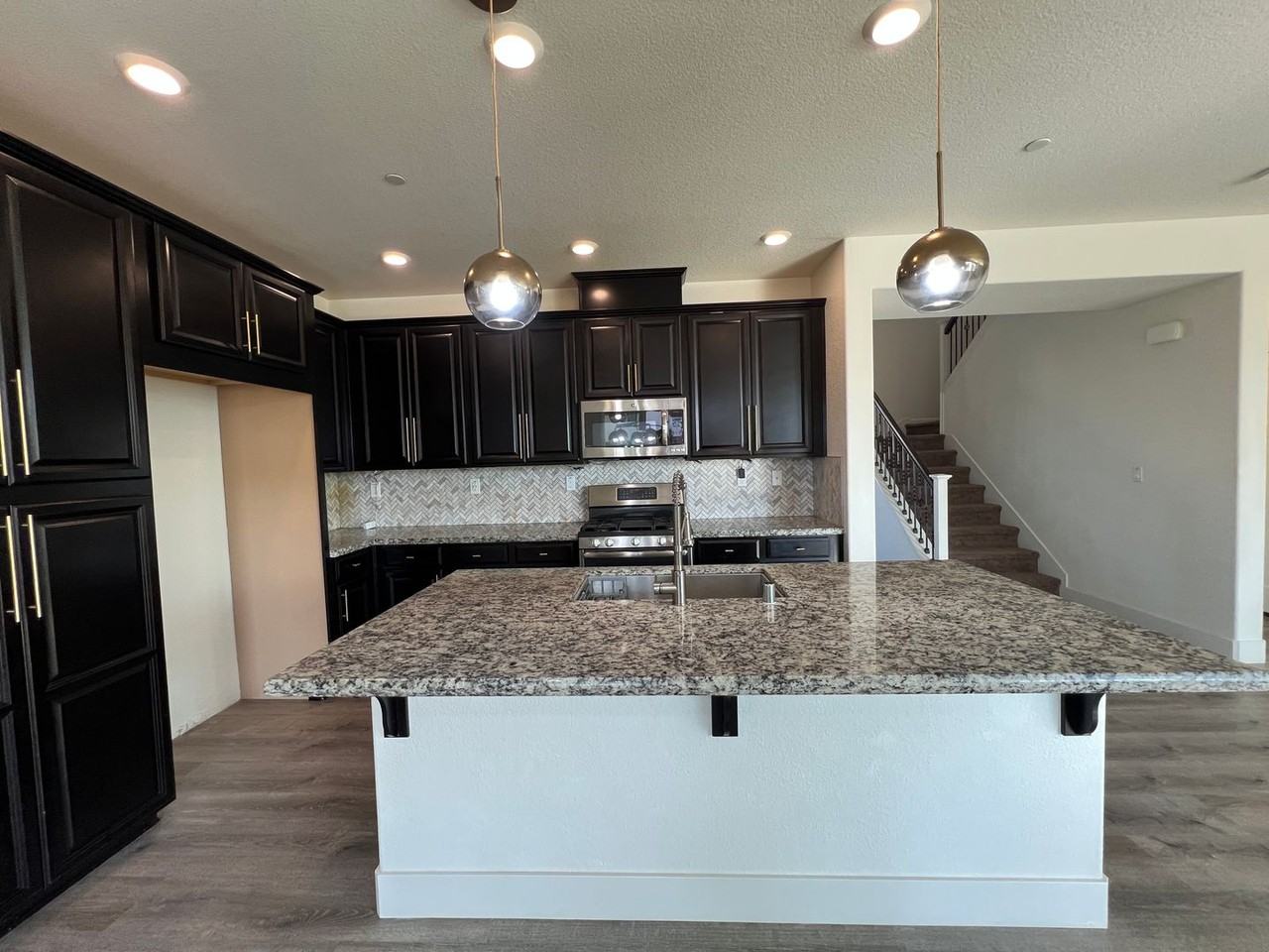 5034 Birch Valley Way - Photo 3 of 20