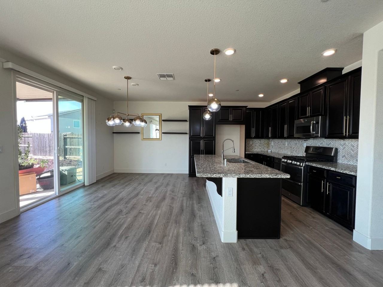 5034 Birch Valley Way - Photo 4 of 20