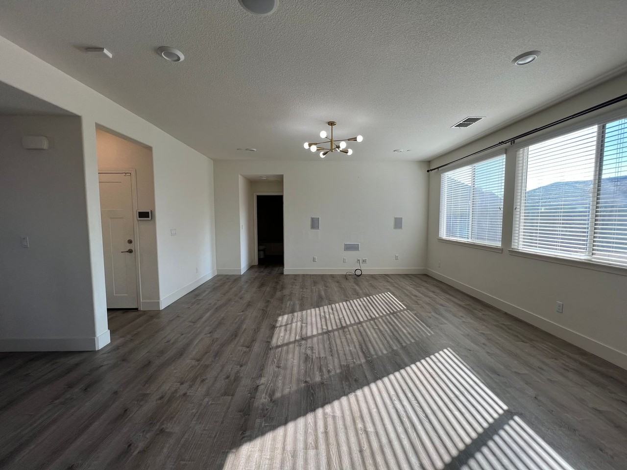 5034 Birch Valley Way - Photo 6 of 20