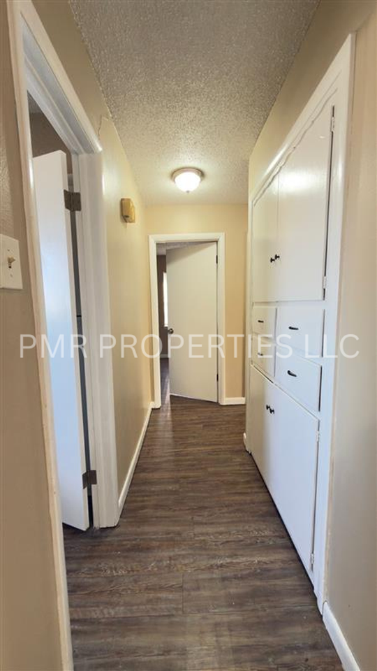 5311 Nw Cherry Ave - Photo 6 of 12