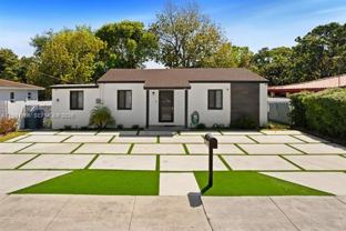 445 Sw 62nd Ct #0 - Photo 1 of 1