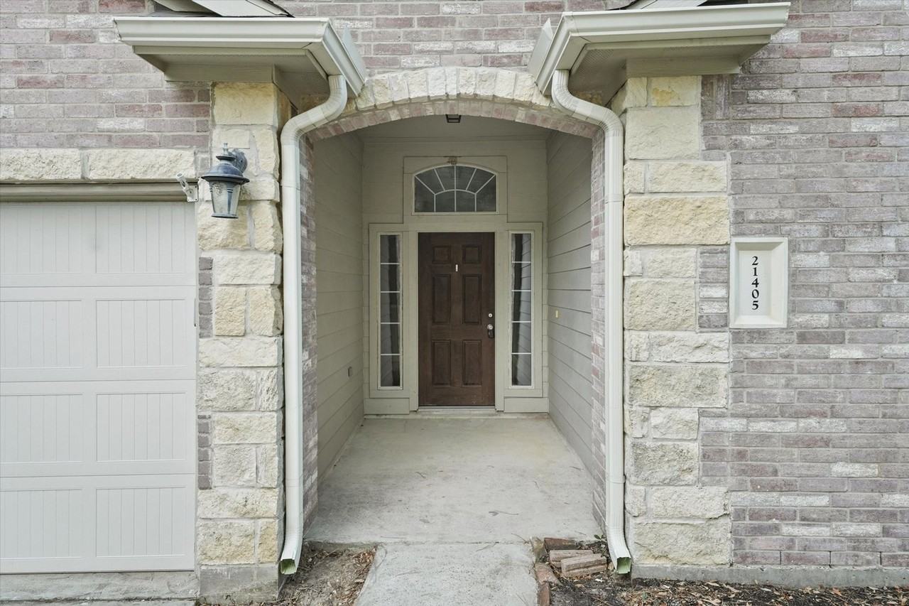 21405 Naples Hollow Ln - Photo 3 of 26