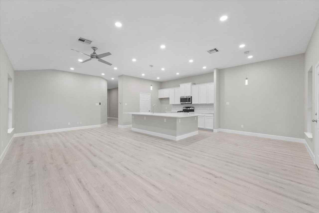 21405 Naples Hollow Ln - Photo 6 of 26