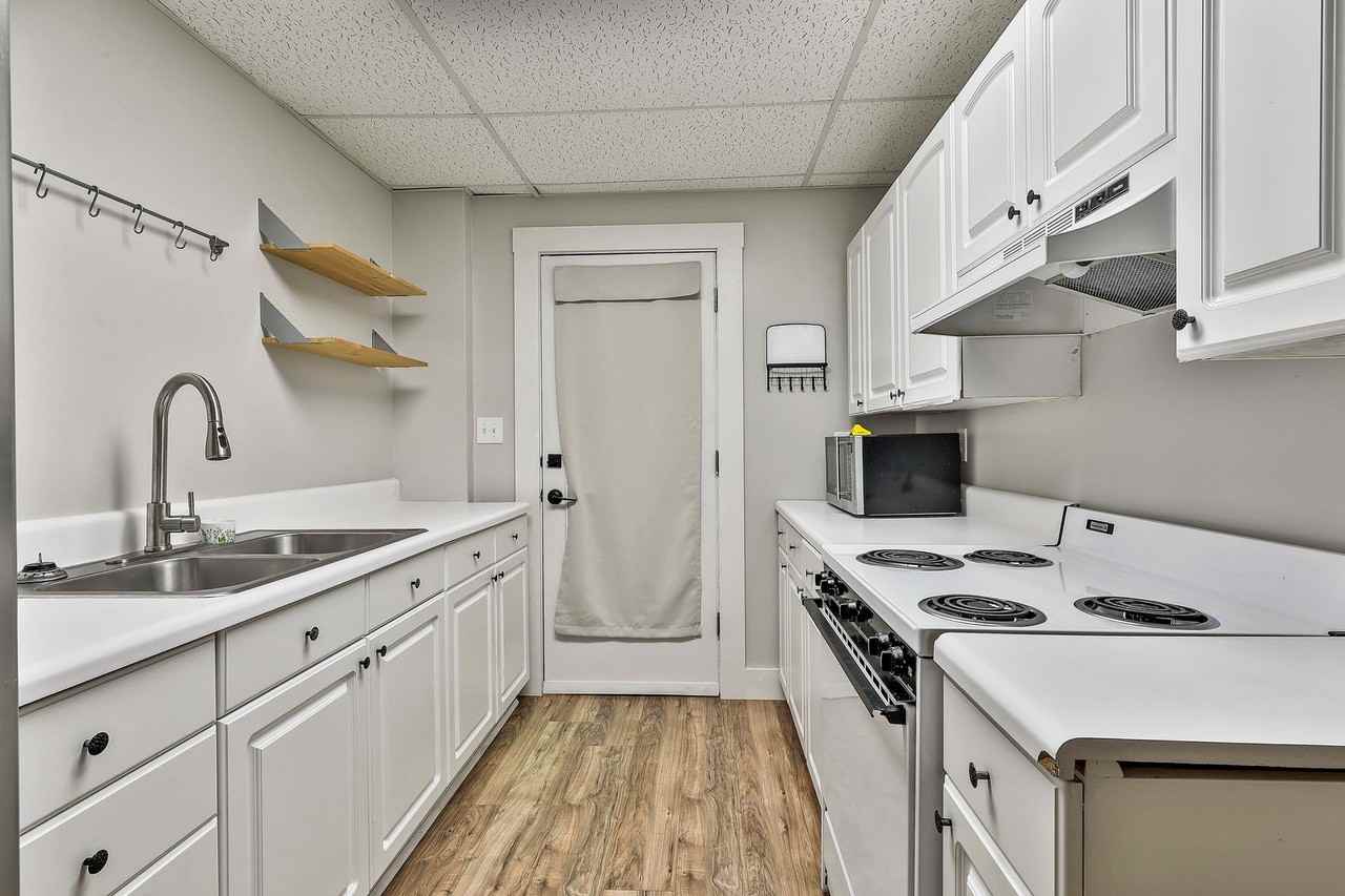 60 Birchwood Ln - Photo 6 of 15