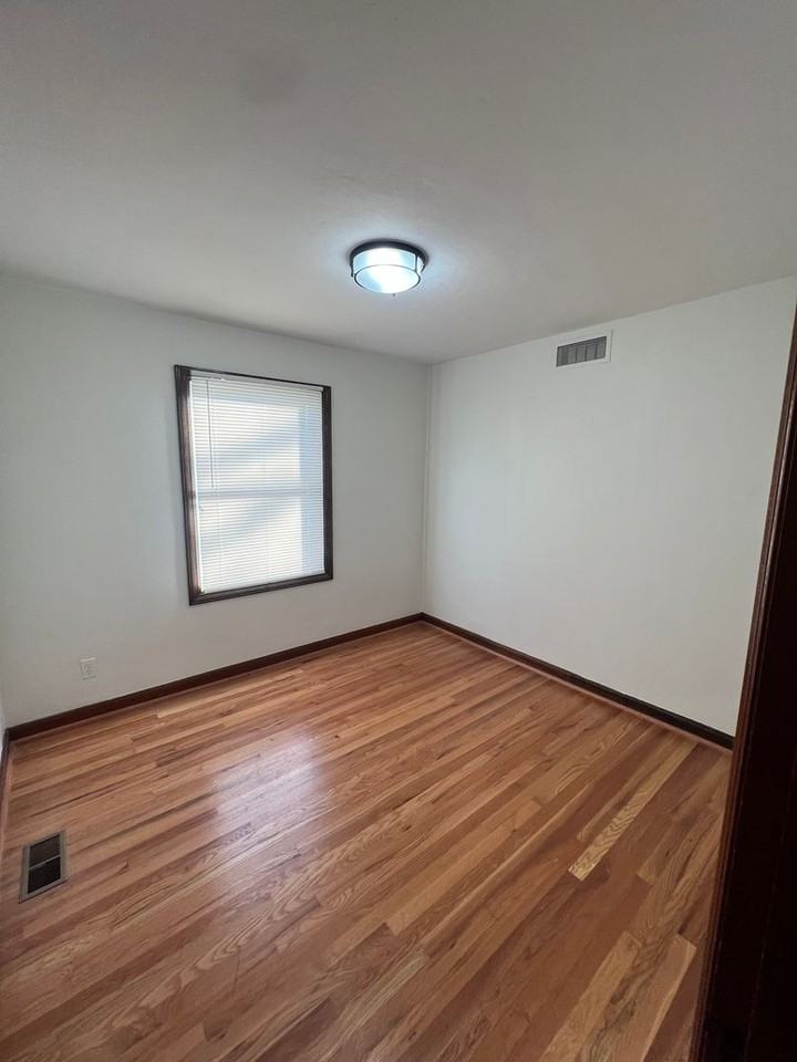 3191 La Vista Dr - Photo 5 of 10