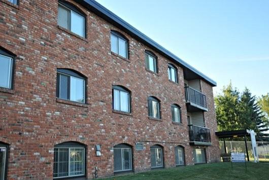 Bonnie Arms - Photo 2 of 6