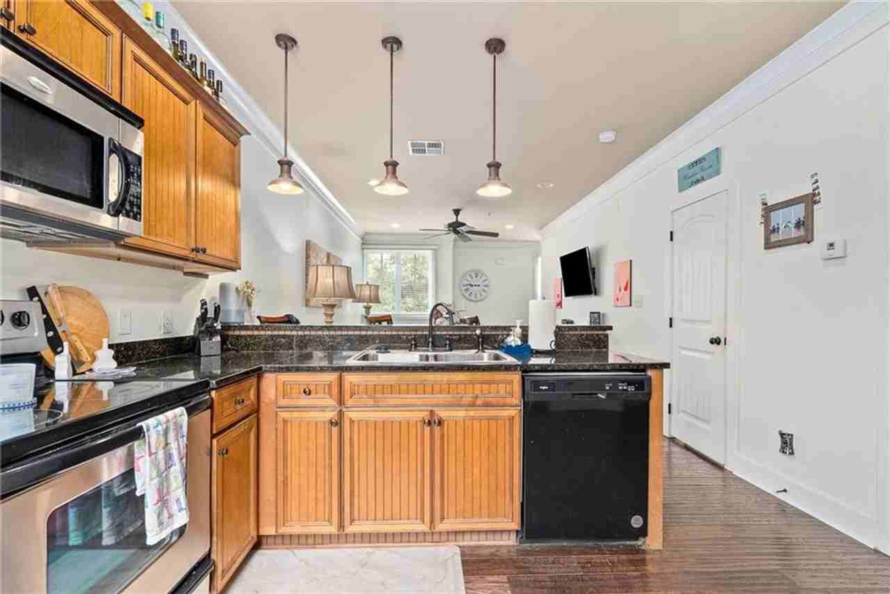 650 Dekalb St #2215 - Photo 3 of 6