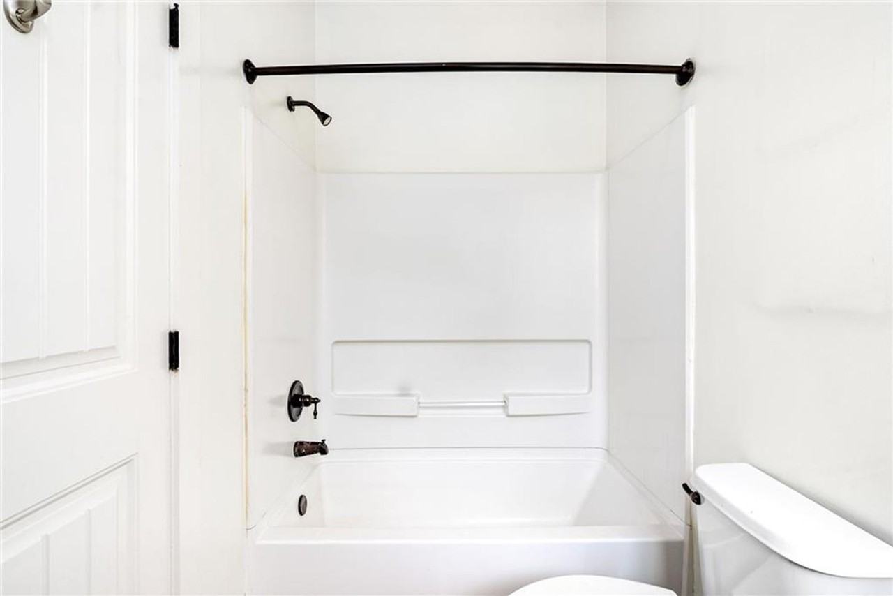 650 Dekalb St #2215 - Photo 4 of 6