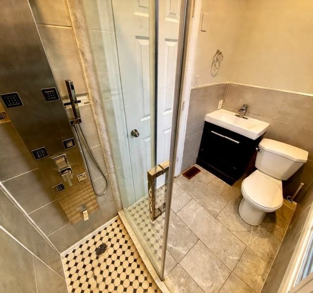 240 Marier Ave - Photo 6 of 9