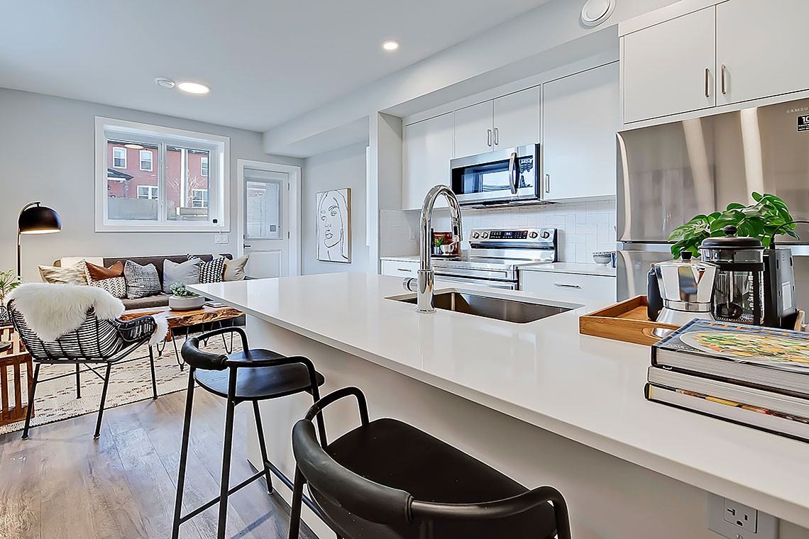 Inglewood Avas - Photo 3 of 10