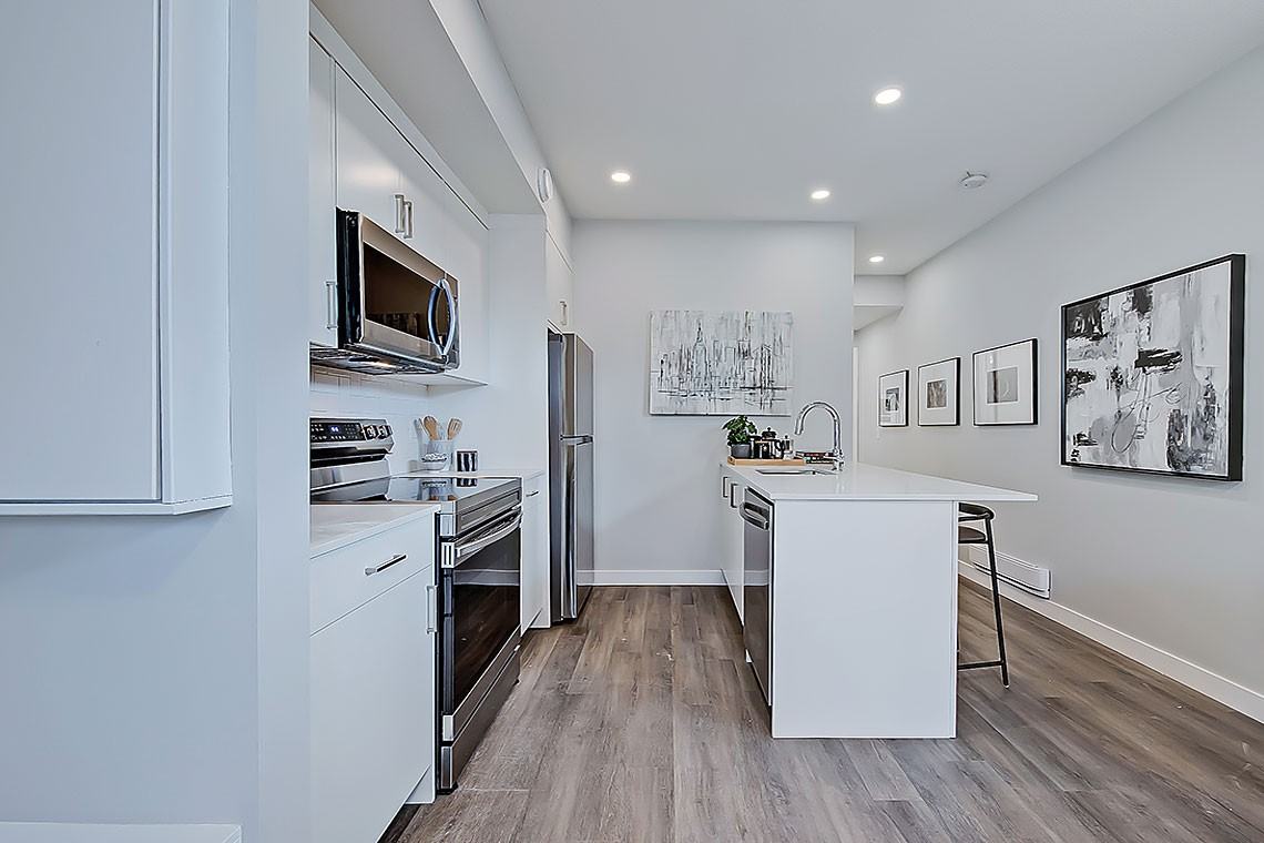 Inglewood Avas - Photo 5 of 10