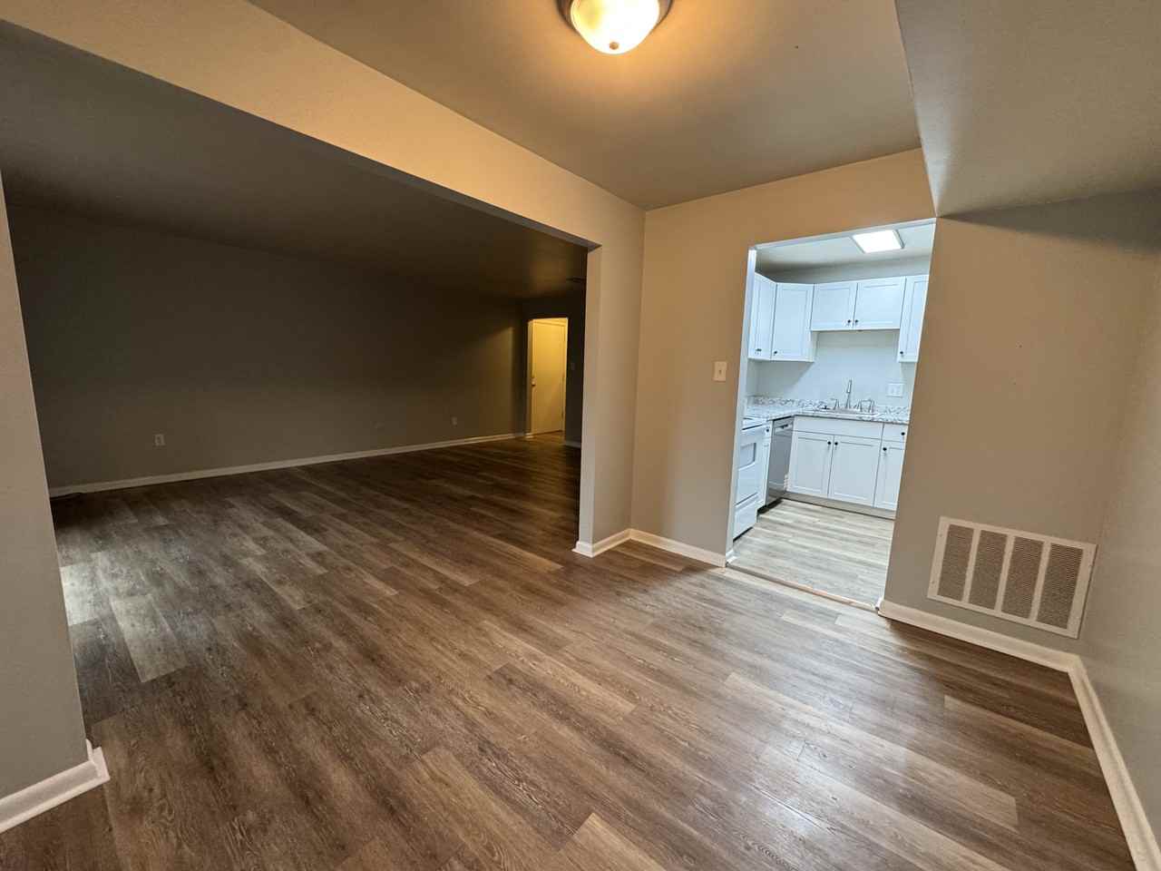 310 Abbeyville Rd #D - Photo 5 of 18