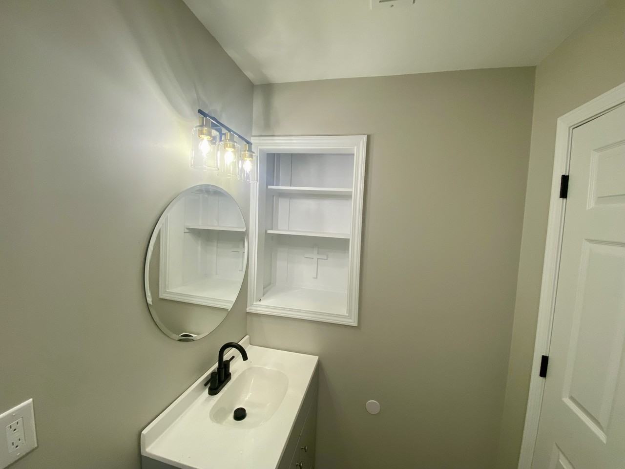 18 Coleman Rd - Photo 5 of 11