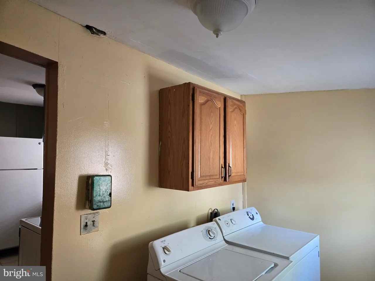 504 Walnut St - Photo 3 of 13