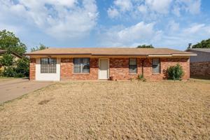 featured image of 2704 Tampico Dr