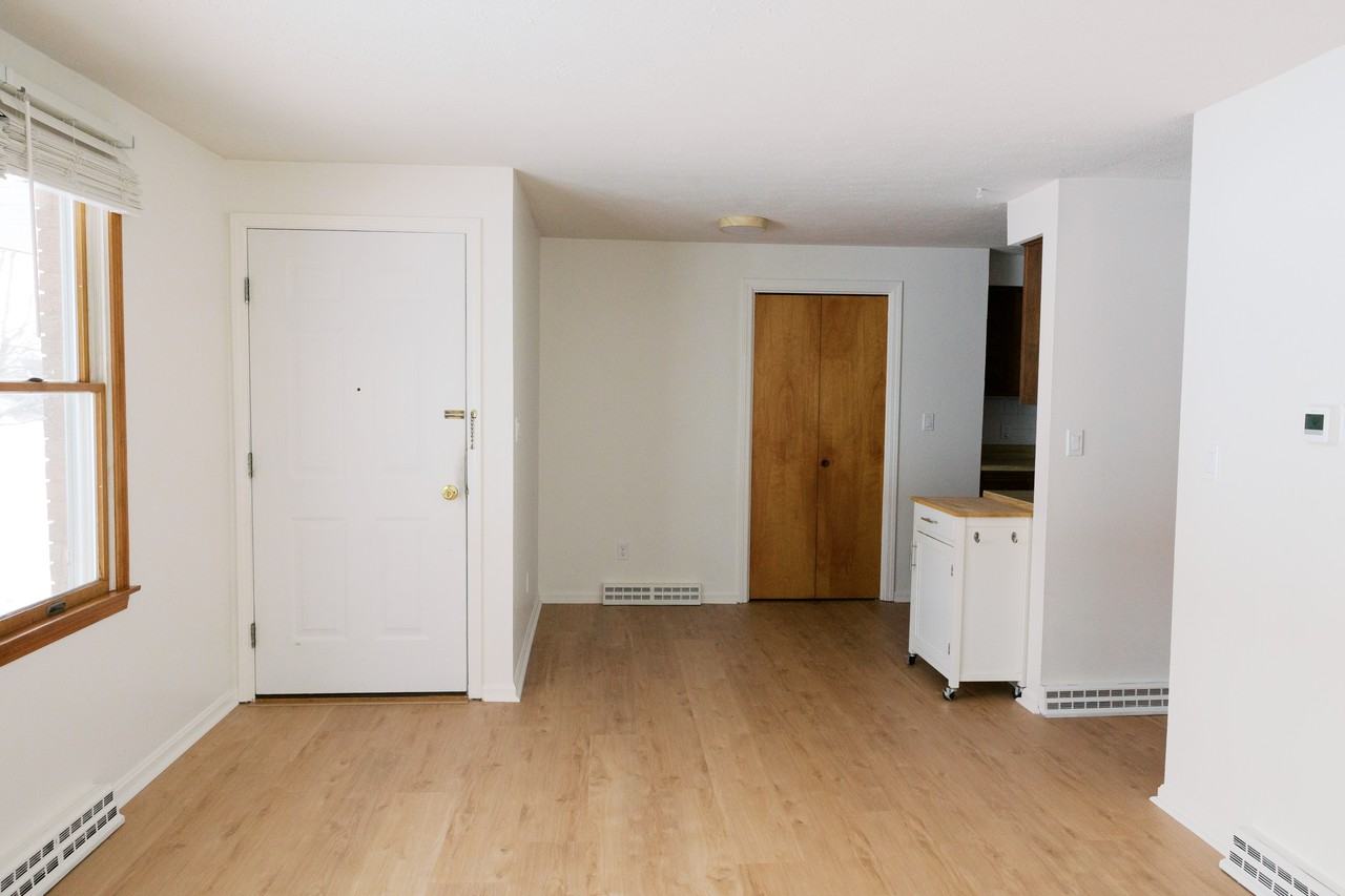 1000 Larchwood Rd - Photo 5 of 8